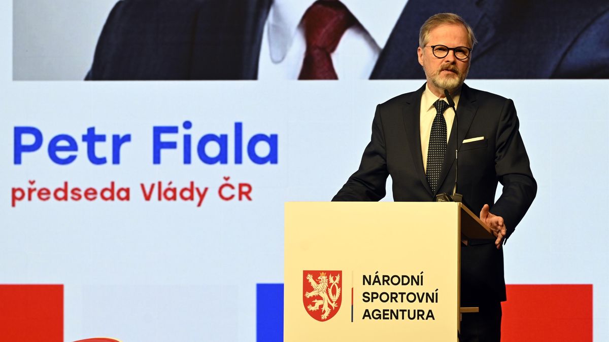 Jsme připraveni jednat o startu Tour, potvrdil Fiala. Mluvil také o spolupořádání fotbalového Eura v Česku